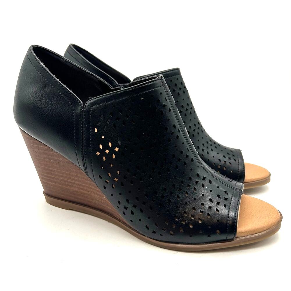 Dr Scholls Harlow Open Toe Wedge Heel Perforated Faux Leather Size 8.5 Stacked